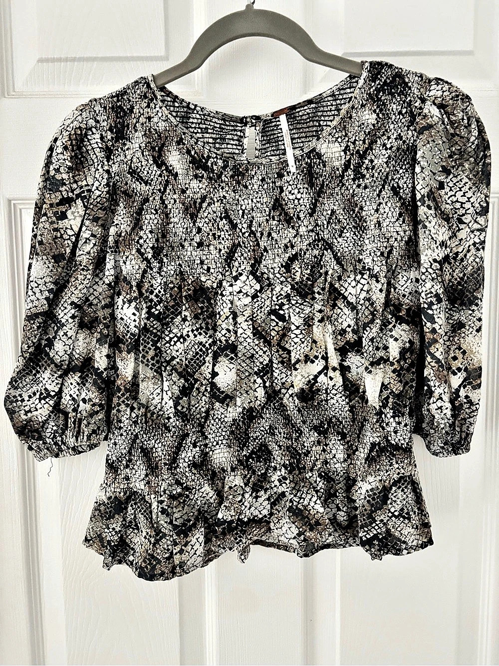 Free People Animal Print Blouse in Black & White Size Medium Like New